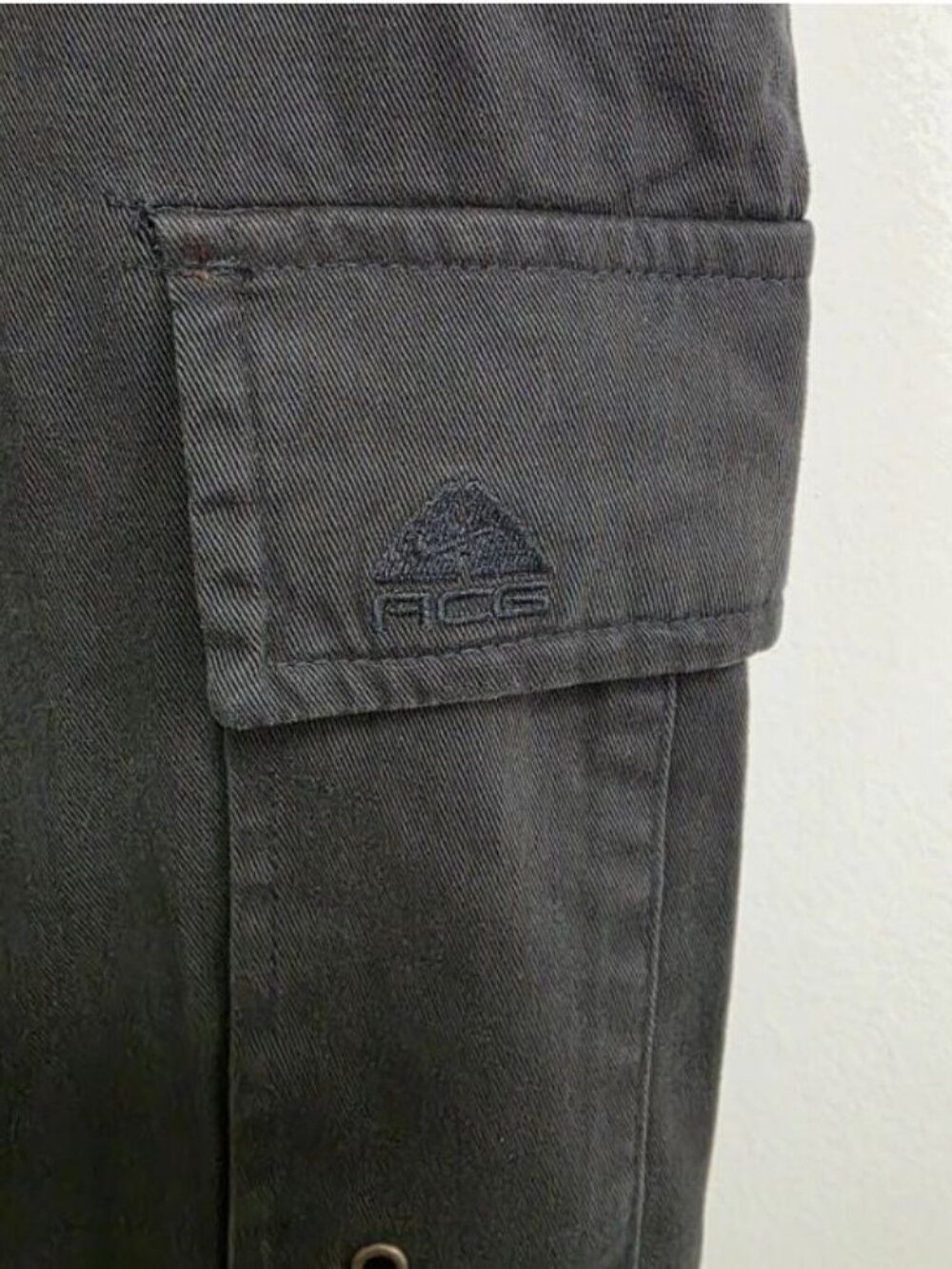 Nike ACG NWT Deep Creek Cargo Pants 8 Gray Straight Leg Outdoors Convertible - Picture 6 of 12